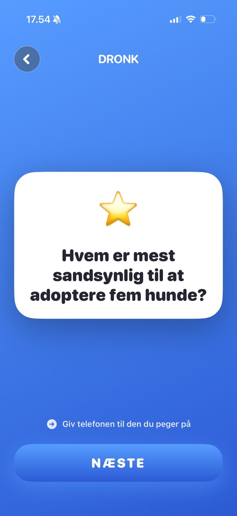 Most Likely To i Dronk — Hvem er mest sandsynlig til at adoptere fem hunde?