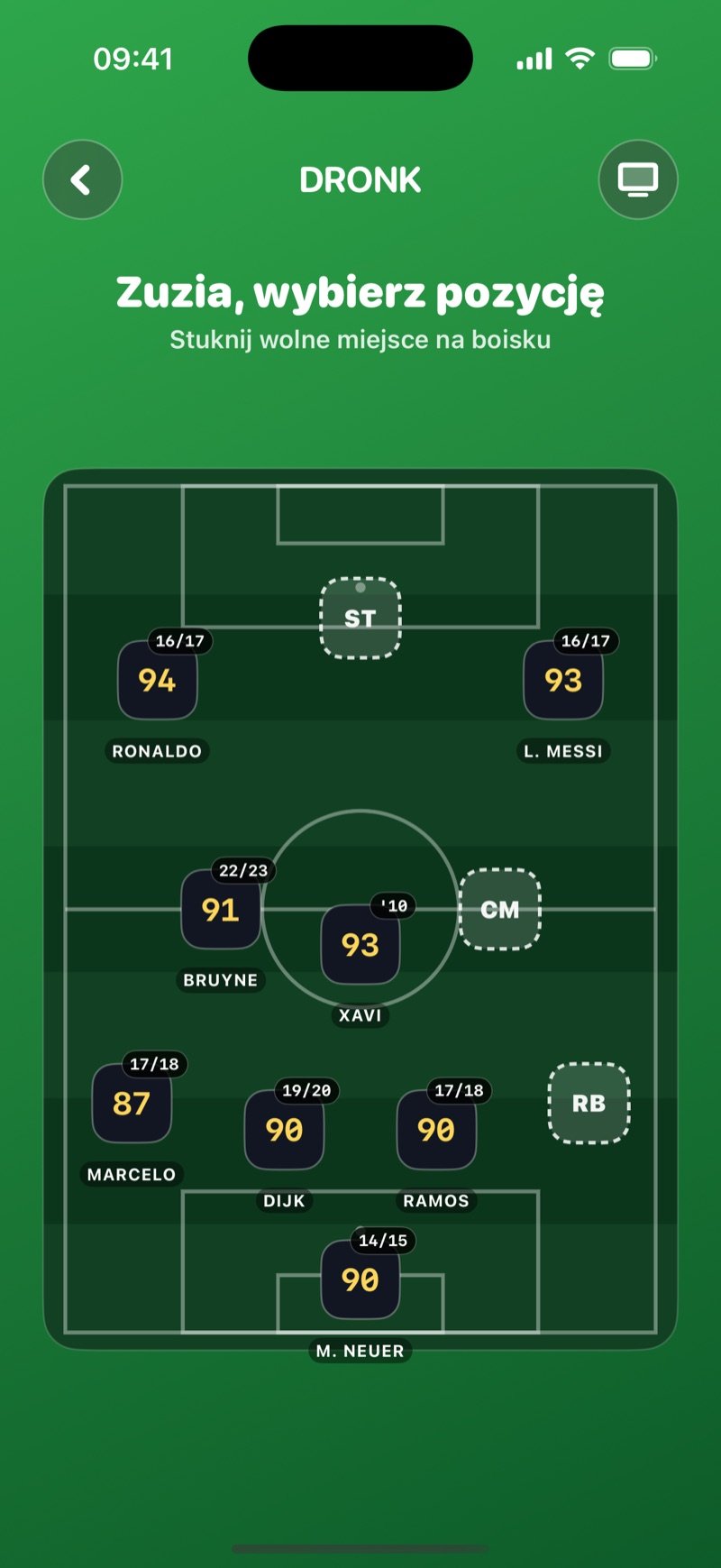 Draft piłkarski w Dronk: ustawienie 4-3-3 Olivii na boisku z Ronaldo, Messi, De Bruyne, Xavi, Marcelo, Van Dijk, Ramos i Neuer oraz wolnymi miejscami ST, CM i RB (zrzut z wersji angielskiej)