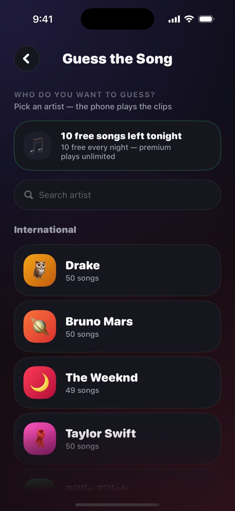 Die Künstlerauswahl in Guess the Song: Who do you want to guess? Pick an artist, ein grüner Kasten mit 10 free songs left tonight, ein Feld Search artist und die Liste International mit Drake, Bruno Mars, The Weeknd und Taylor Swift mit je etwa 50 Songs
