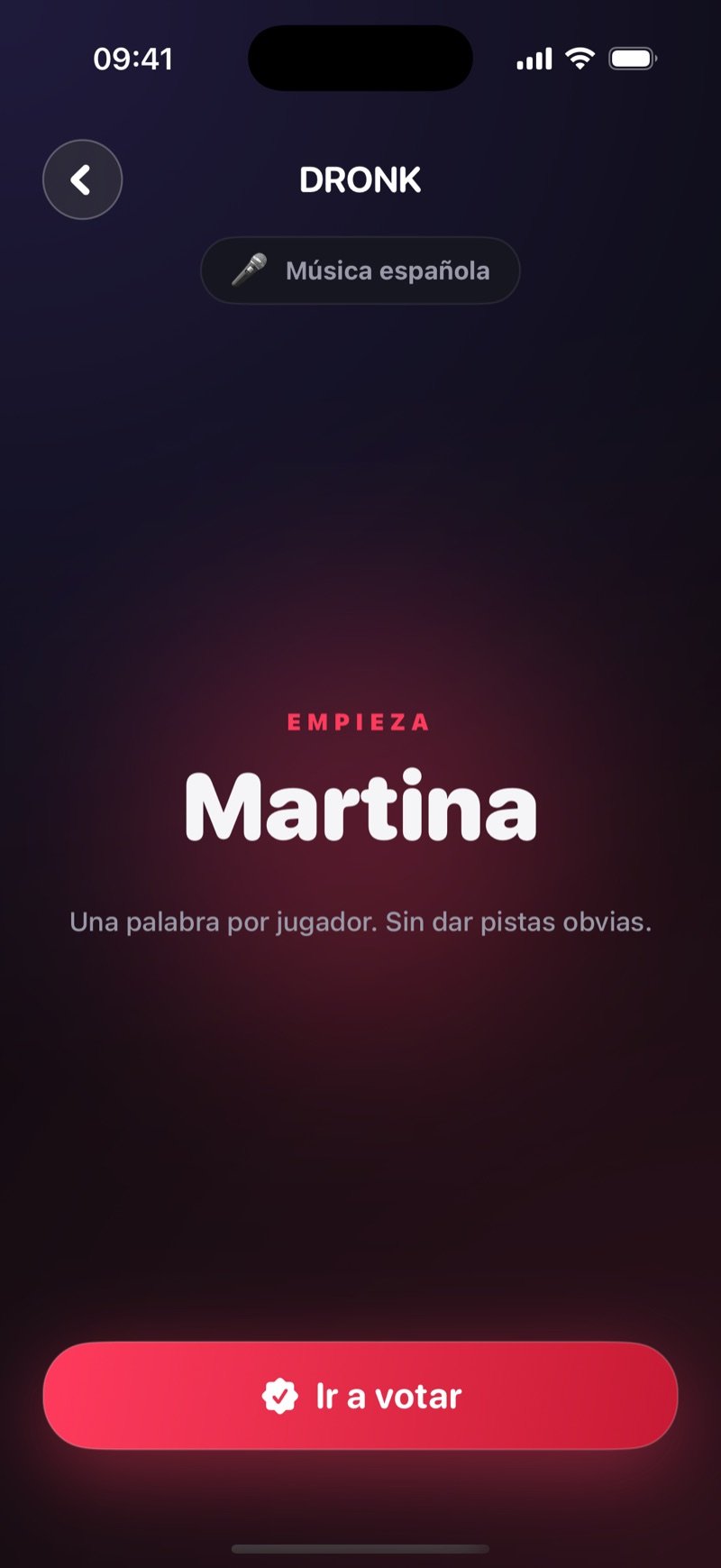Ronda de pistas en Dronk: banner Mia goes first, categoría Animals, la línea One word per player, no giveaways, un anillo de temporizador en 39 segundos con 1m seleccionado y un botón Go to vote (captura de la versión en inglés)