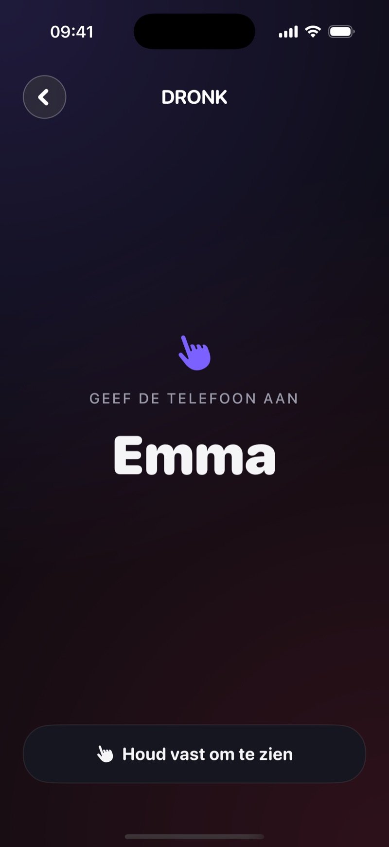Doorgeefscherm in Dronk: Pass the phone to Olivia, met een Hold to reveal-knop en de kaart nog verborgen (screenshot van de Engelse versie)