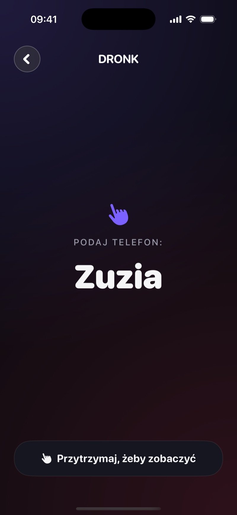 Ekran podawania telefonu w Dronk: Pass the phone to Olivia, przycisk Hold to reveal i wciąż zakryta karta (zrzut z wersji angielskiej)