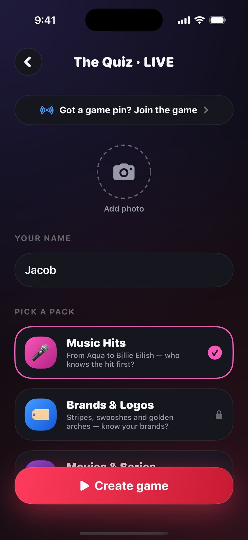 Pantalla de crear partida de El Quiz LIVE en Dronk: una fila Got a game pin? Join the game, un círculo Add photo, Your name con el nombre Jacob, Pick a pack con Music Hits seleccionado y Brands & Logos con candado, y un botón Create game