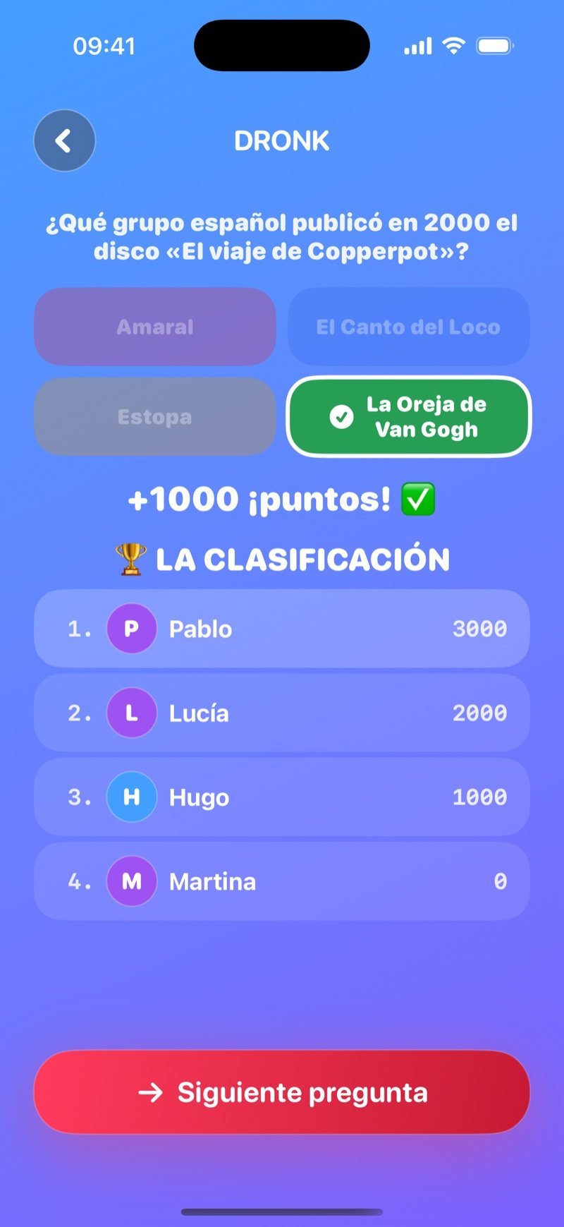 Revelación en El Quiz: Who plays Harry Potter in the movies? con Daniel Radcliffe marcado como correcto, un cartel +1000 points!, y The Standings: 1. Jacob 3,000, 2. Olivia 2,000, 3. Jake 1,000, 4. Mia 0, más un botón Next question (captura de la versión en inglés)