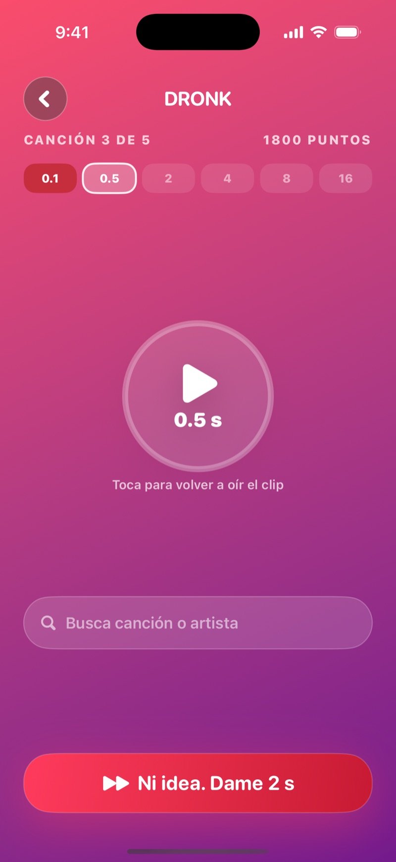 Adivinando en Un Segundo: la canción 3 de 5, un gran botón de play, seis puntos de paso con el primero marcado como fallo y el segundo activo en 0.5 segundos, y un buscador de título o artista